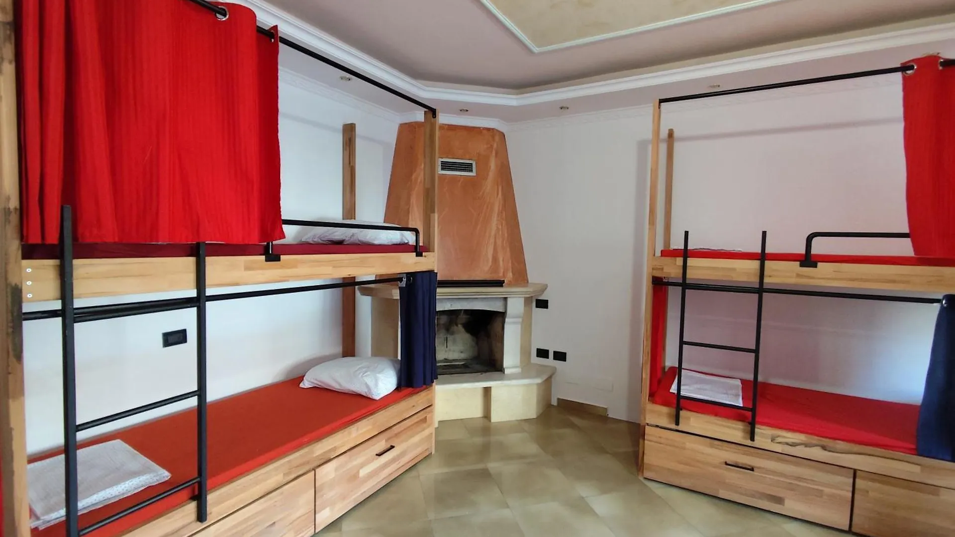 Hostel Albania Villa Tirana